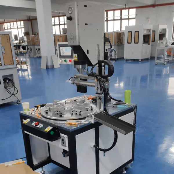 1681699963530385.jpg 轉(zhuǎn)盤(pán)機(jī).jpg